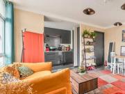 Thomas Baines Road, London, SW11 2HJ, United Kingdom | 1...