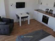 Thompsons Yard, Wakefield WF1, 6 bed flat to rent,...