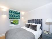 Thorney Crescent, London, SW11 flat to rent