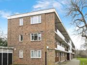 Thornton Gardens, Balham, 3 Bedroom Flat