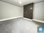 Thornton Lodge Road, Huddersfield, HD1