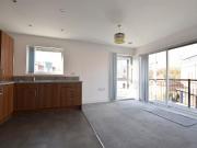 Thornton Side, Redhill RH1, 2 bed flat to rent, £1,500...