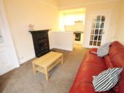 Thornwood Avenue, Thornwood