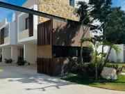 Thownhouse en Venta de 2 recámaras en Temozón Norte,...