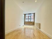 Thrawl Street, Spitalfields, 2 Bedroom Flat