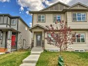 Three 3 Bedrooms Duplex Main Floor For Rent