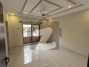 Three Bed DD Available For Rent In Shahide Millat Ocean...