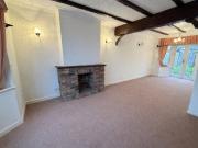 Three Bedroom End Of Terrace House In IG5