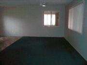 Three Bedroom Home In The Heart of Springwood