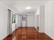 Three Bedroom Home in Woody Point!