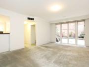 Three bedroom living in East Melbourne's Finest