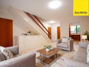 THREE BEDROOM TOWNHOUSE IN EXCELLENT LOCATION