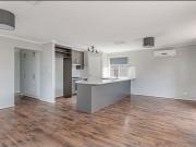 Three Bedroom Two Bathrooms In Wanted Locale