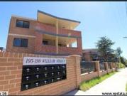 Three bedrooms apartment available!