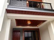 THREE STOREY CONTEMPORARY DESIGN HOUSE IN PILAR VILLAGE...