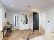 Thurloe House, Manchester M14, 6 bed flat to rent...