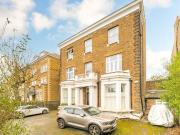 Thurlow Park Road, West Dulwich SE21, 2 bed flat to...