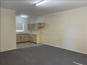Tidy 2 Bedroom Unit in West