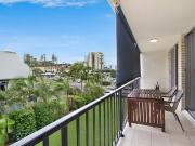 TIDY TWO BEDROOM IN COOLANGATTA