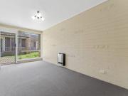 Tidy Two Bedroom Unit in the Heart of Town