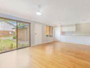 TIDY VILLA IN POPLUAR KIRRA SHORES