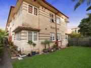 Timeless Art Deco Charm in Prime Clayfield Position