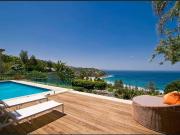TIMELESS COASTAL ELEGANCE PRIVATE PALM BEACH SANCTUARY