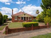 Timeless Elegance in the Heart of Bathurst