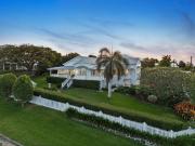 Timeless Queenslander elegance on The Range