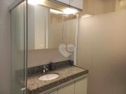 Ãtimo quarto e sala no quarteirÃ£o da praia