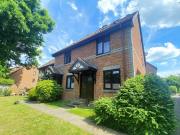 Tintagel Way, Woking GU22, 2 bedroom maisonette to rent...