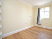 To Let 1 bedroom Single room, Spencer Road, London W3...