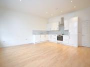 To Let 2 bedroom Flat, High Street, London W3 6QX £1,800 pcm