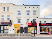 To Let 2 bedroom Flat, Leytonstone Road, London E15...