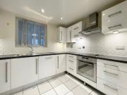 To Let 3 Bed Flat