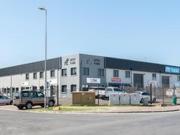 to let unit 2, aztec park, airport.