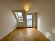 Toll geschnittene 3 Zimmer Wohnung mit ruhiger Freifläche!