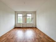 Tolle 2 Raum Wohnung mit Balkon, Einbauküche & Dusche im...