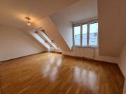 Tolle 2 Zimmer DG Wohnung im 5ten!