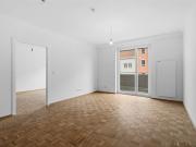 Tolle 2 Zimmer Wohnung mit Balkon & ganz neue Küche !...