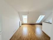 Tolle 2 Zimmer Wohnung mit großer Dachterrasse in...