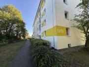 Tolle 3 Zi. Wohnung mit Balkon und EBK für...