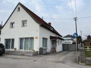 Tolle Gelegenheit! Möblierte Wohnung mit großer Terrasse...