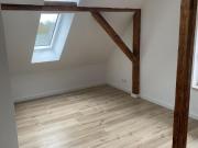 Tolle, modernisierte Altbauwohnung mit Maisonettezimmer...