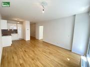 Innenhof Balkon und top Infrastruktur! Neubau Wohnung...