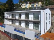 Toller Seeblick mit Terrasse und Garten