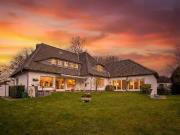 TOLLES ANWESEN MIT SCHWIMMBAD IN KREFELD KLIEDBRUCH!