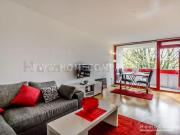 Tolles möbliertes 1,5 Zimmer Apartment mit Balkon in...