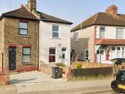 Tomswood Hill, London, IG6 2QH, United Kingdom | 2 bed...