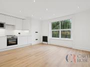 Tooting Bec Gardens, London SW16, 3 bed flat to rent,...
